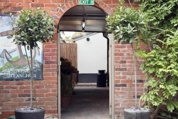 酒店 The Blue Anchor