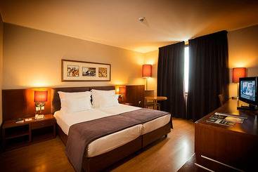 هتل Vila Gale Opera