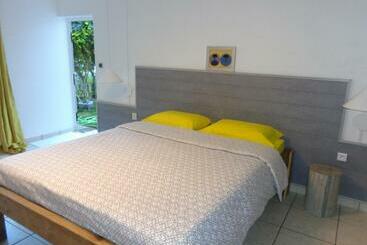 ペンション La Villa Pitaya