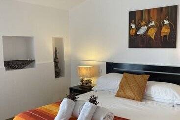 هتل آپارتمان Herdade Do Kuanza