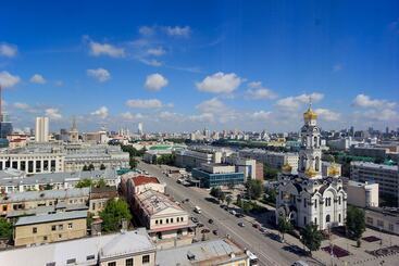 מלון דירות Radius Central House