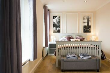 23 Hillsborough Road B&b