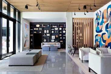 Отель Canopy By Hilton Austin Downtown