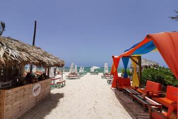 هتل آپارتمان Sol Caribe Suites Deluxe Beach Club And Pool