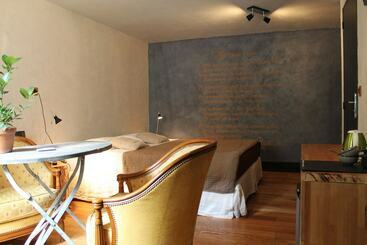 膳宿费 Côté Chambres