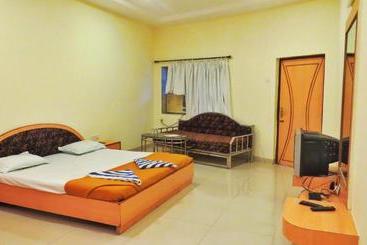 هتل Golden Resort