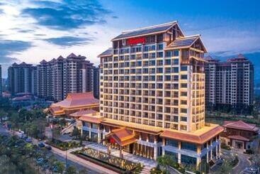 Отель Hampton By Hilton Nanhai Haikou