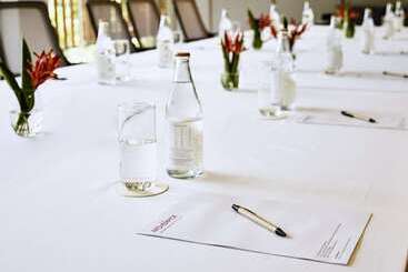 هتل Mövenpick Resort Waverly Phu Quoc