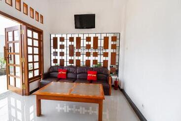 בית מלון כפרי Oyo 3309 Forrest’inn