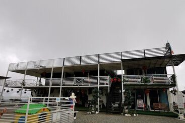 هتل Oyo 89969 Mount Hill Villa Kundasang