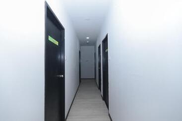 Отель Spot On 89838 Lm Residence