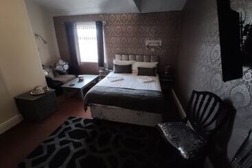 مبيت وإفطار Mardi Gras