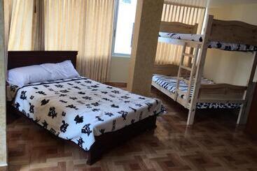 ホテル De La Peña