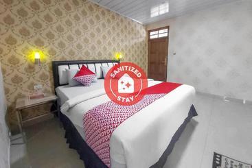 هتل Oyo 3196  Taman Cinta