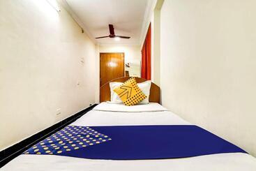 酒店 Spot On Srinivasa Residency