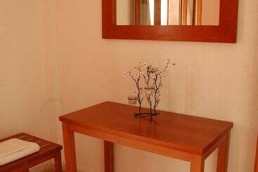 ツーリストアパートメント Apartamentos Jessica Beach