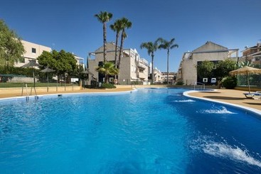 Apartamentos Leo Ipanema