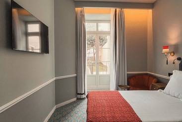 Grande Hotel Paris By Stay Hotels