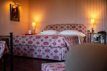 בית מלון כפרי Relais Villa Pomela