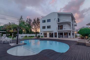 فندق Bongavila   Boutique