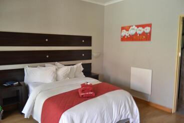 膳宿费 Dara@medi Lodge