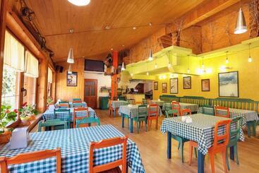 هتل резорт тростян