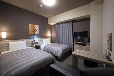 فندق Route Inn Hamada Ekimae