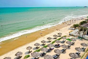 هتل Sun And Sea Leisure