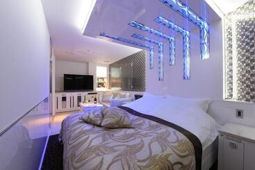 W Party W Group Hotels And Resorts