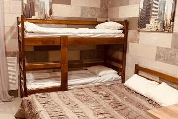 הוסטל Wine & Rose Boutique