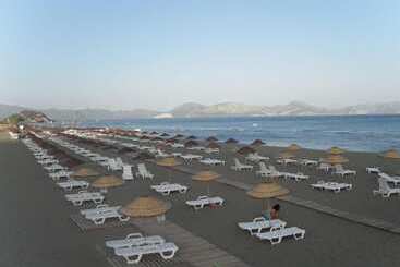 تختخواب و صبحانه Sirman Suite Boutique