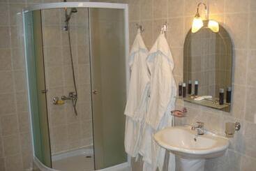 فندق жеруйык отель