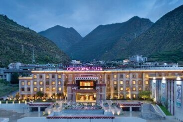 בית מלון כפרי Crowne Plaza Yading By Ihg