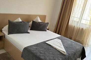 ホテル Fast Airport Accomodation