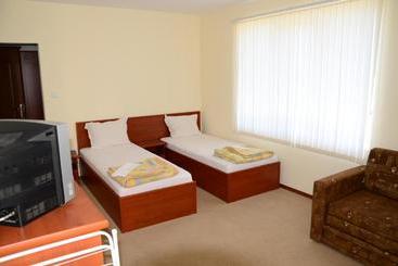پانسیون Kirovi House   Guest Rooms