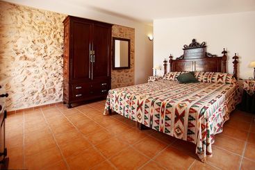 Finca Angoixes