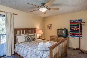 Breakaway Cabin Three Bedroom Cabin