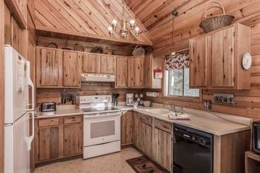 Breakaway Cabin  Three Bedroom Cabin