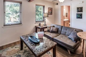 茅舍 El Tigre  One Bedroom Cabin