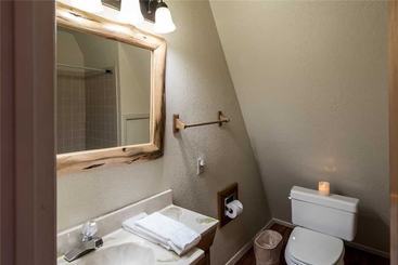 Mama Bears Den  Two Bedroom Cabin