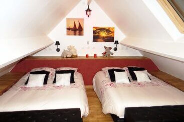 بنسيون Le Domaine De Malabry   Chalets