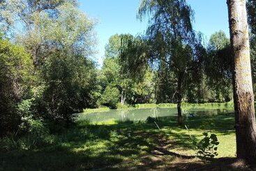 Отель Camping Le Verdoyant   Gites