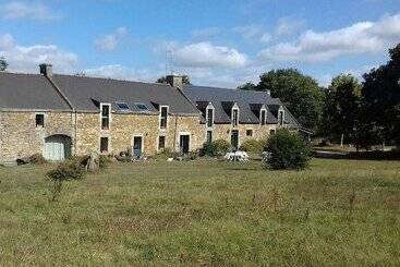 민박 Domaine De Lesty Chambre D Hôtes