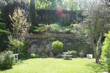 Отель Hôtel Restaurant Henry