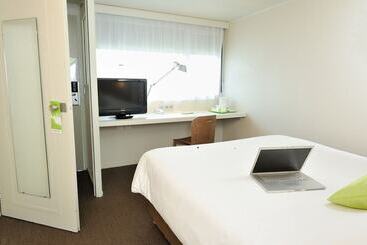 هتل Campanile Bordeaux Sud Hopital Haut Leveque   Pessac