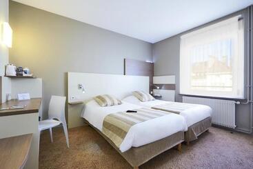 هتل Campanile Epinal Centre  Gare