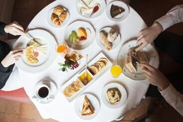 Grand Hotel Continental Siena   Starhotels Collezione