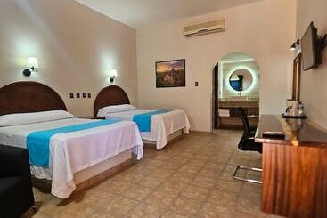 ホテル Hacienda Suites Loreto