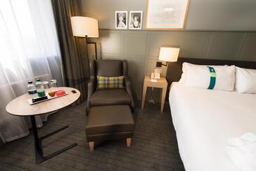 Отель Holiday Inn Edinburgh Zoo, An Ihg