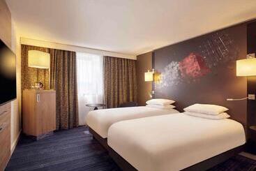 هتل Mercure Le Havre Centre Bassin Du Commerce